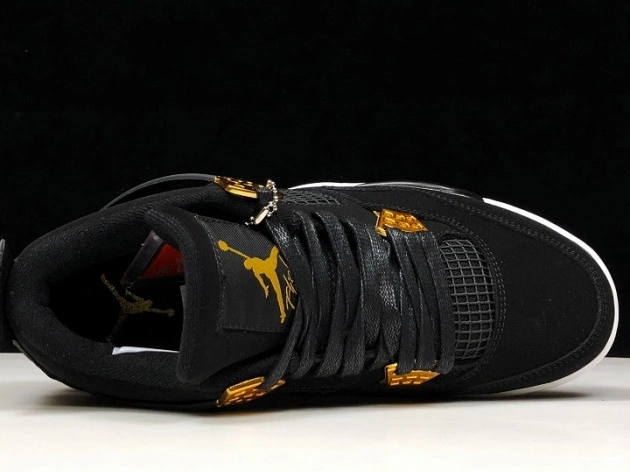 HYPE Black Jordan 308497-032 Metallic Gold-White Air Royalty 4 0816